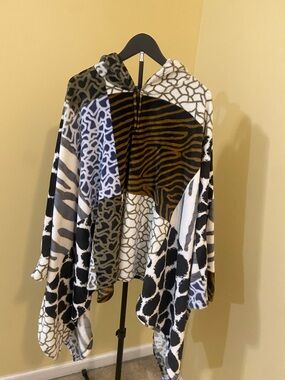 Coco + Carmen Fuzzy Hooded Piece - Black, Yellow, Gray